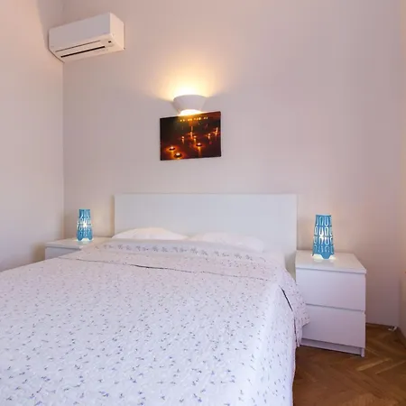 Tamaris D Direkt Am By Interhome شقة Čižići